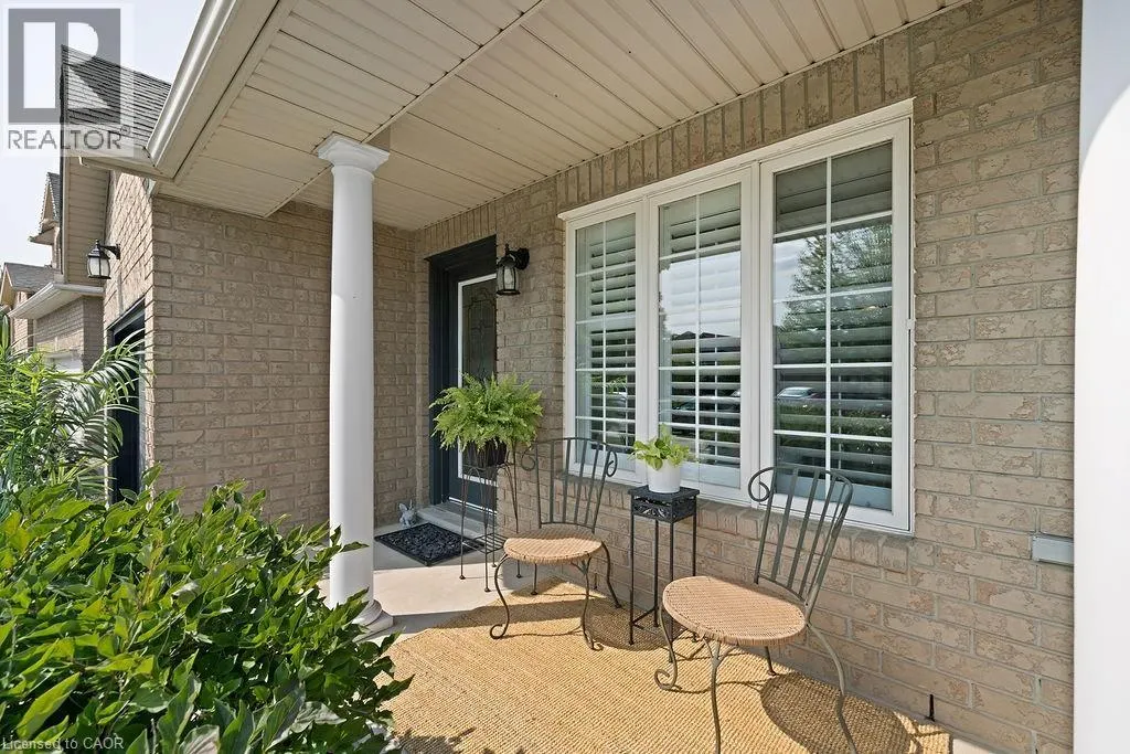54 BRIAROSE Place