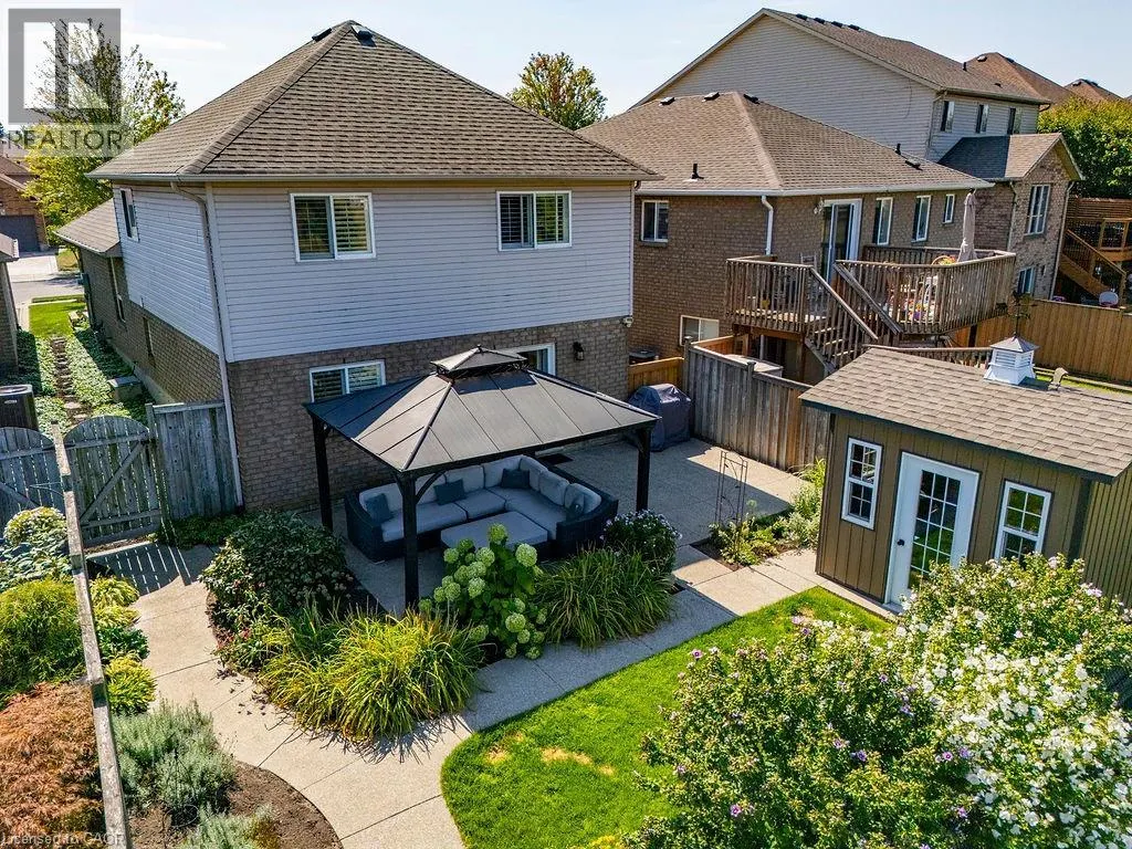 54 BRIAROSE Place