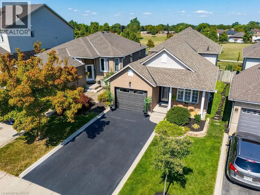 54 BRIAROSE Place