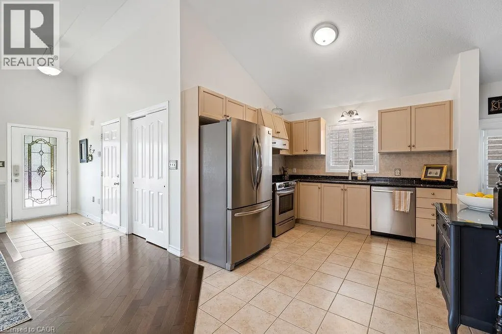 54 BRIAROSE Place