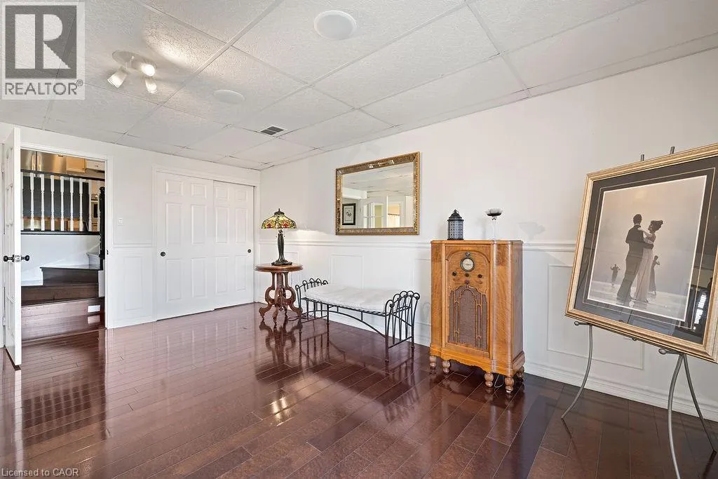 54 BRIAROSE Place