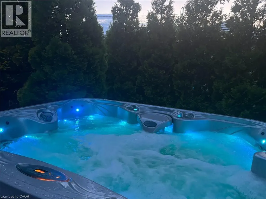 40 HOOVER POINT Lane