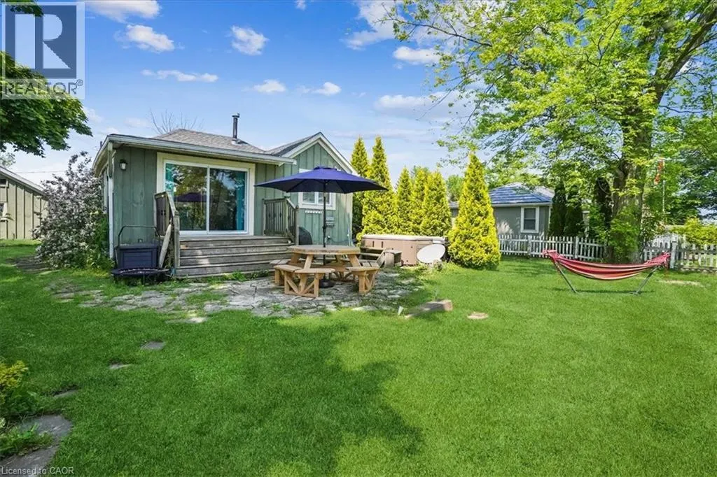 40 HOOVER POINT Lane