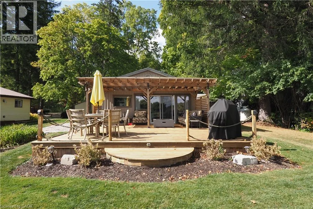 1323 QUEEN Street Unit# Cottage 111