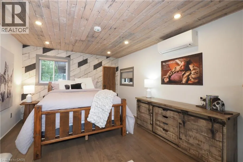 1323 QUEEN Street Unit# Cottage 111