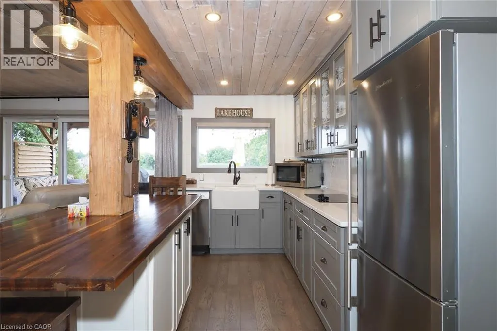 1323 QUEEN Street Unit# Cottage 111