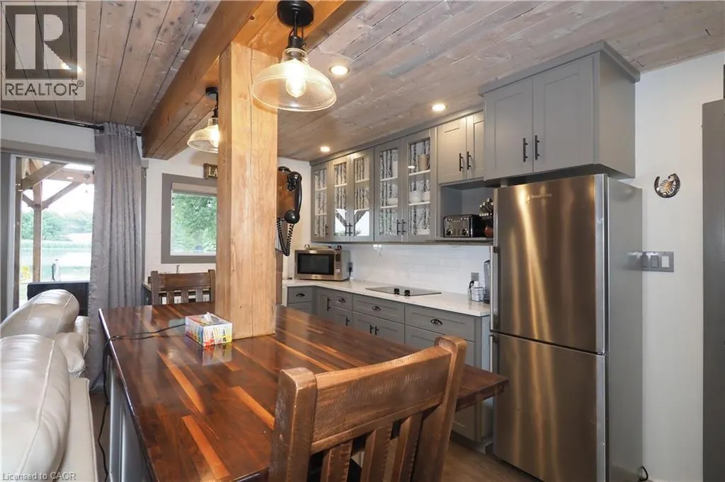 1323 QUEEN Street Unit# Cottage 111