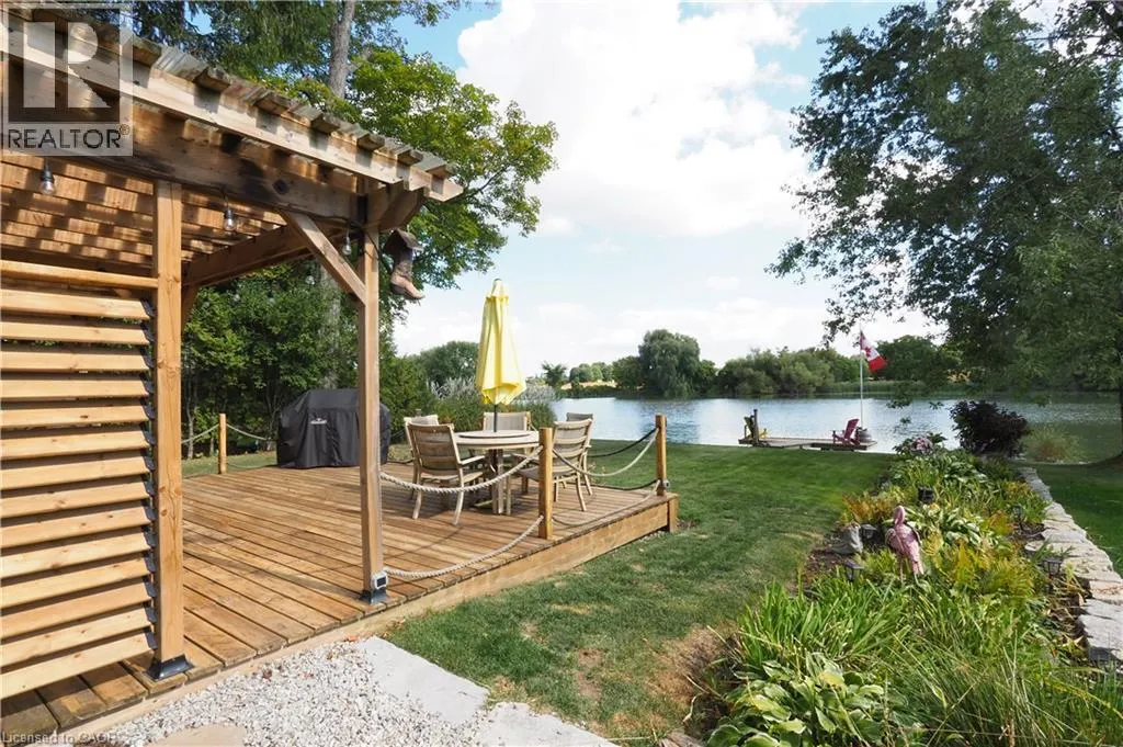 1323 QUEEN Street Unit# Cottage 111