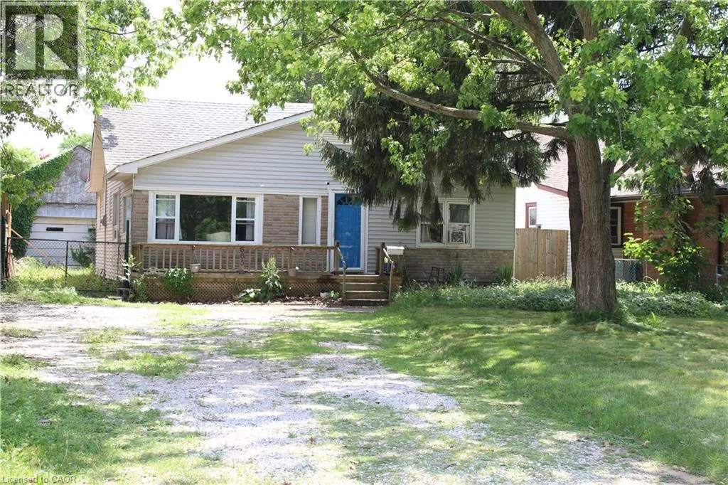 665 LAKESHORE Road
