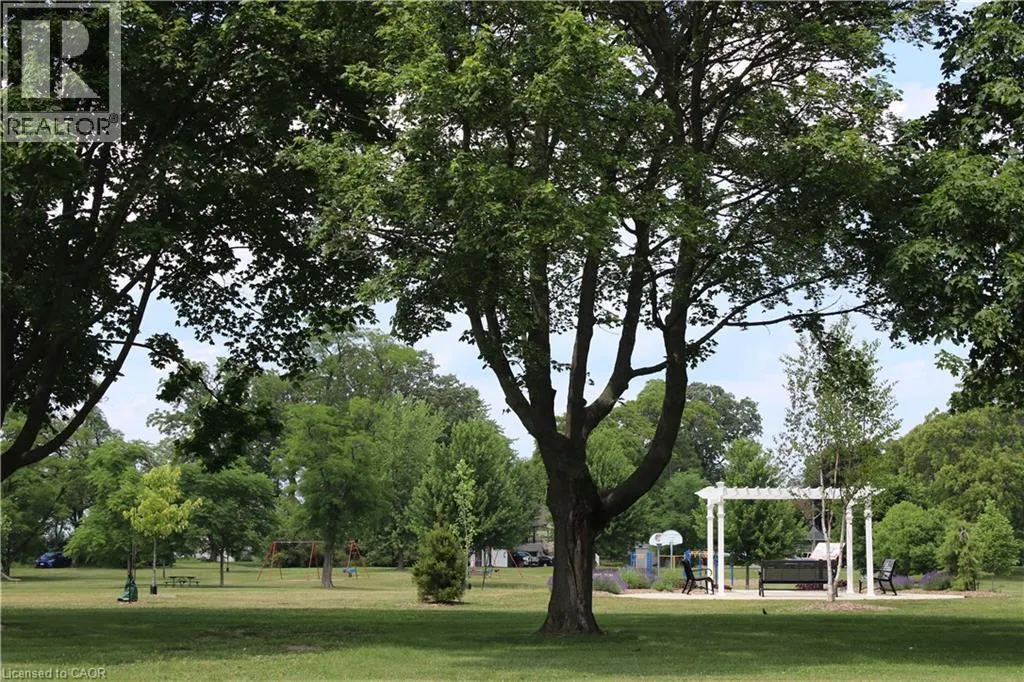 665 LAKESHORE Road