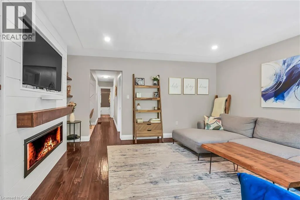 174 KINGS FOREST Drive Unit# A, #A