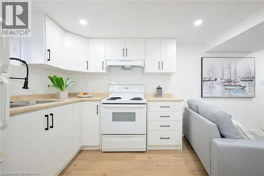 213 EAST 28TH Street Unit# Lower, #Lower