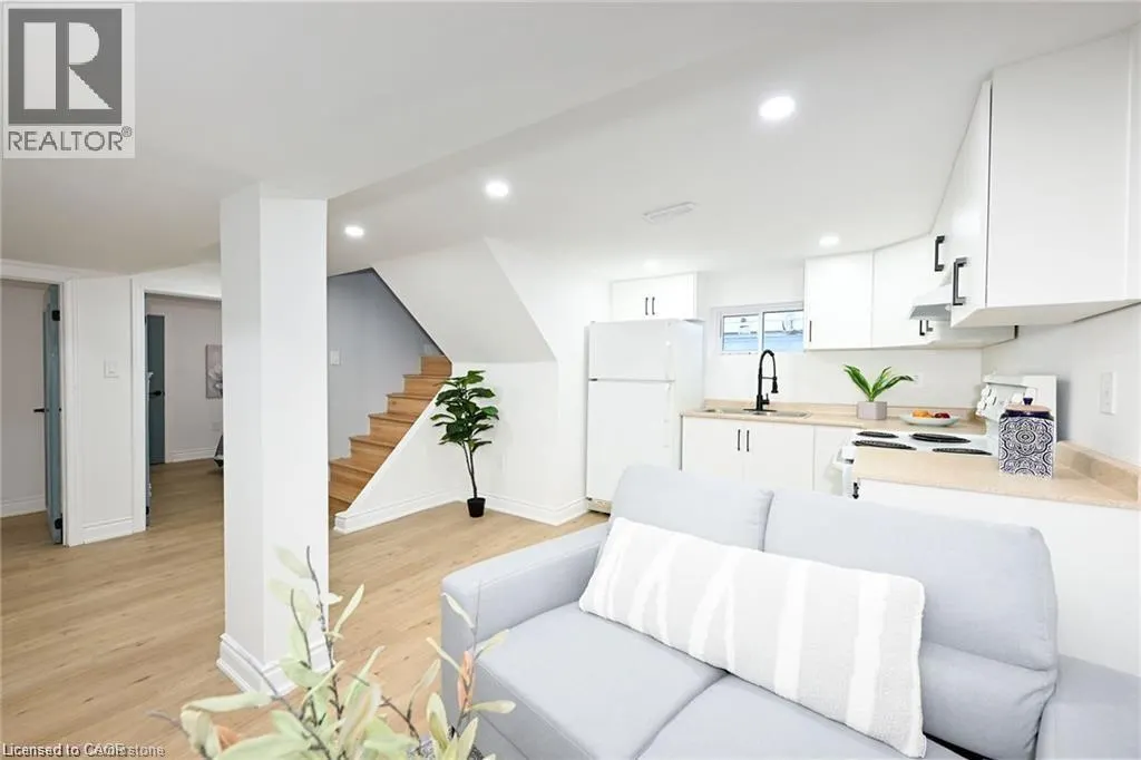213 EAST 28TH Street Unit# Lower, #Lower