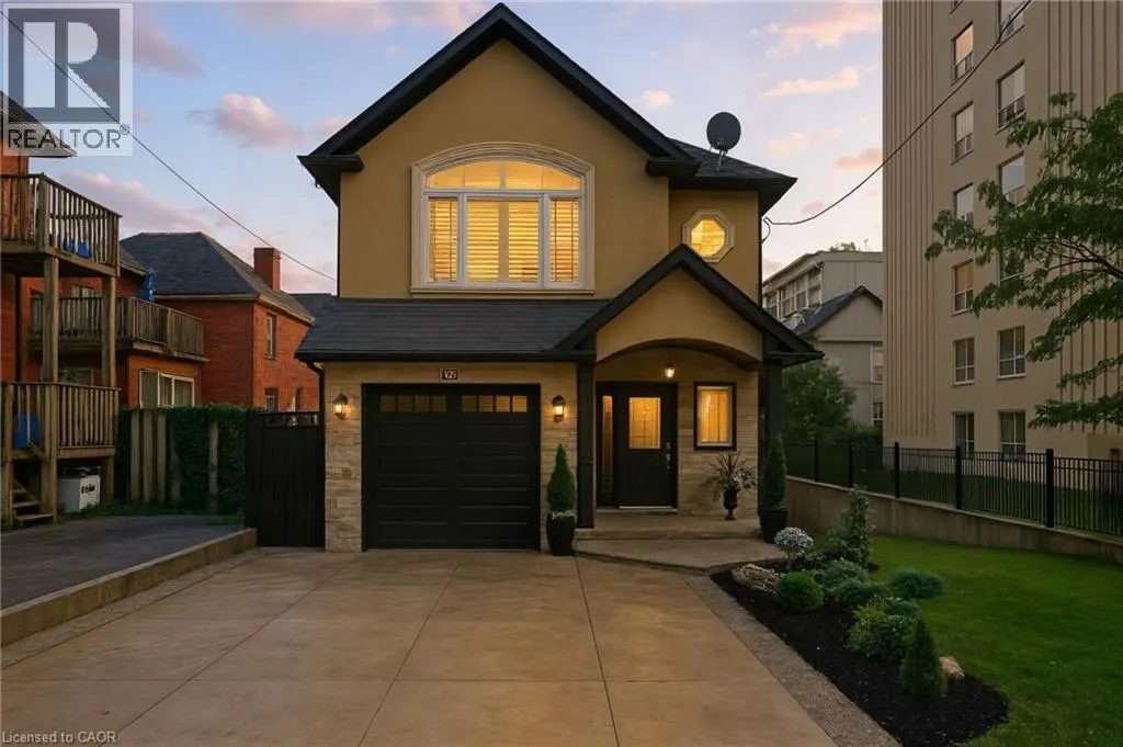 199 HUNTER Street W