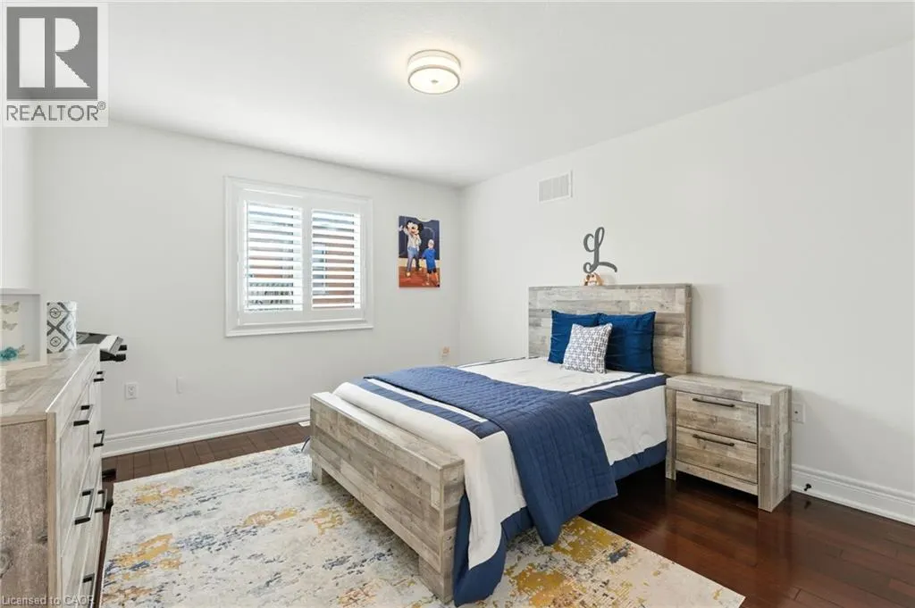 199 HUNTER Street W