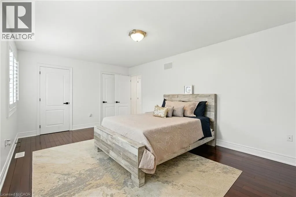 199 HUNTER Street W