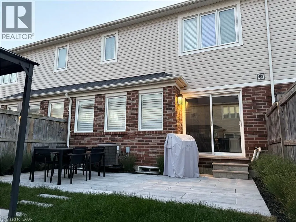 39 ABBOTT Crescent