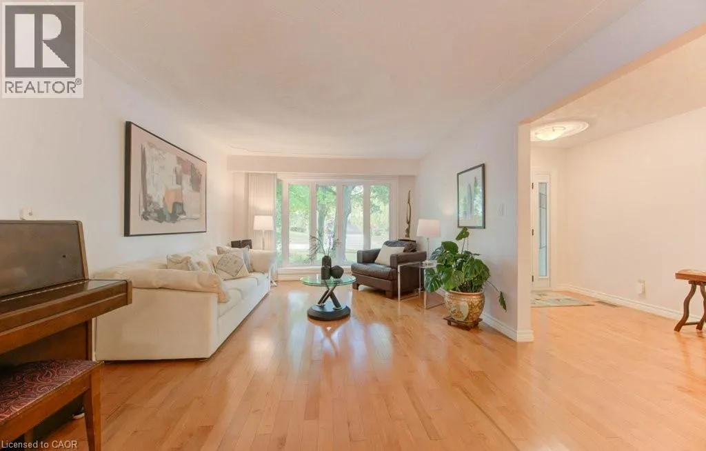 299 HIAWATHA Drive