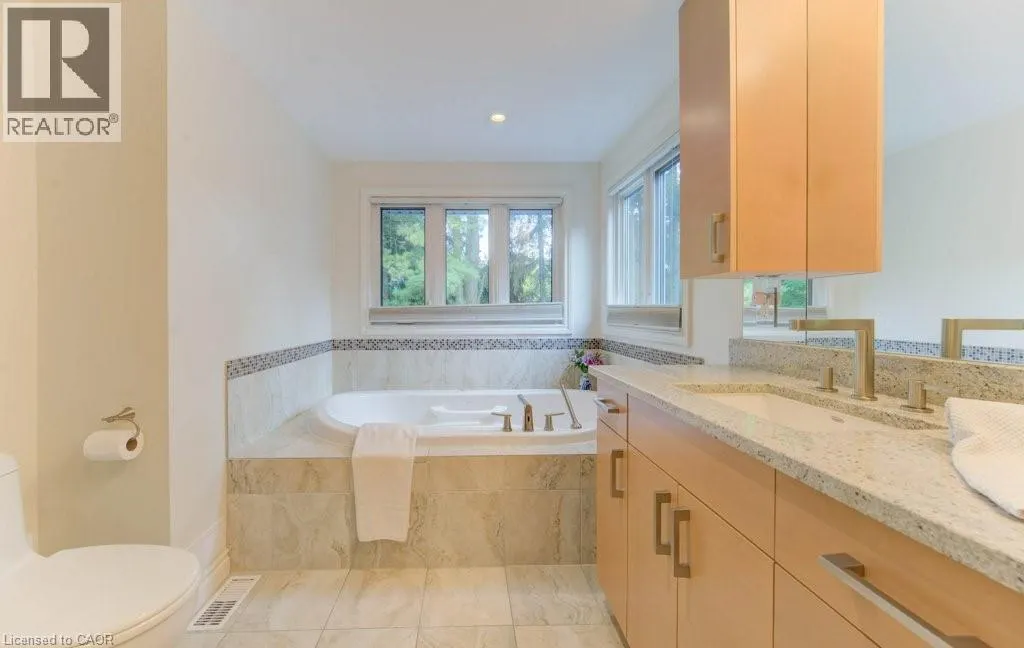 299 HIAWATHA Drive