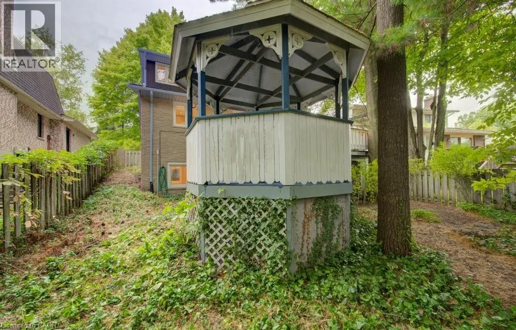 299 HIAWATHA Drive