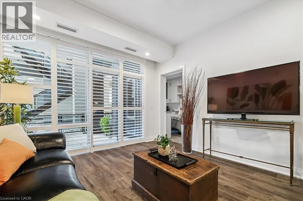 16 CONCORD Place Unit# 150, #150