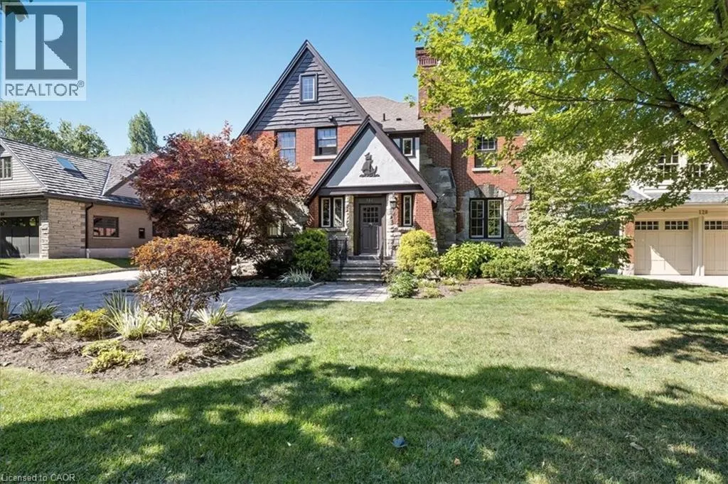 134 CLAREMONT Avenue