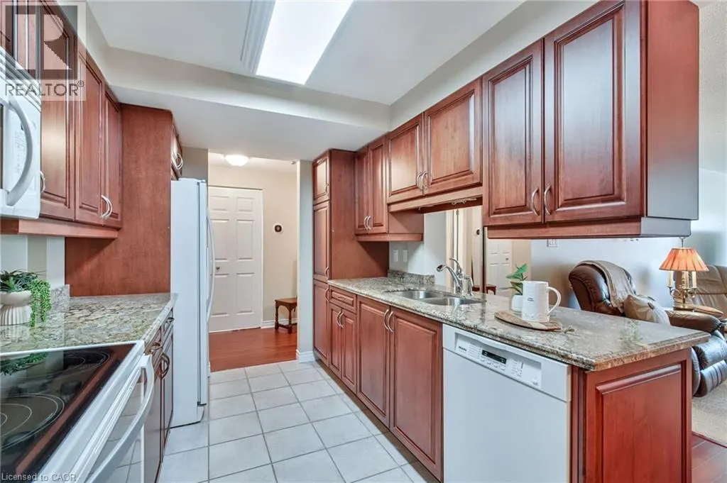 970 GOLF LINKS Road Unit# 205, #205