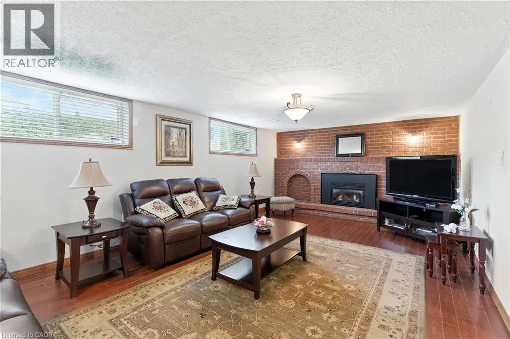 31 VILLAGE Drive