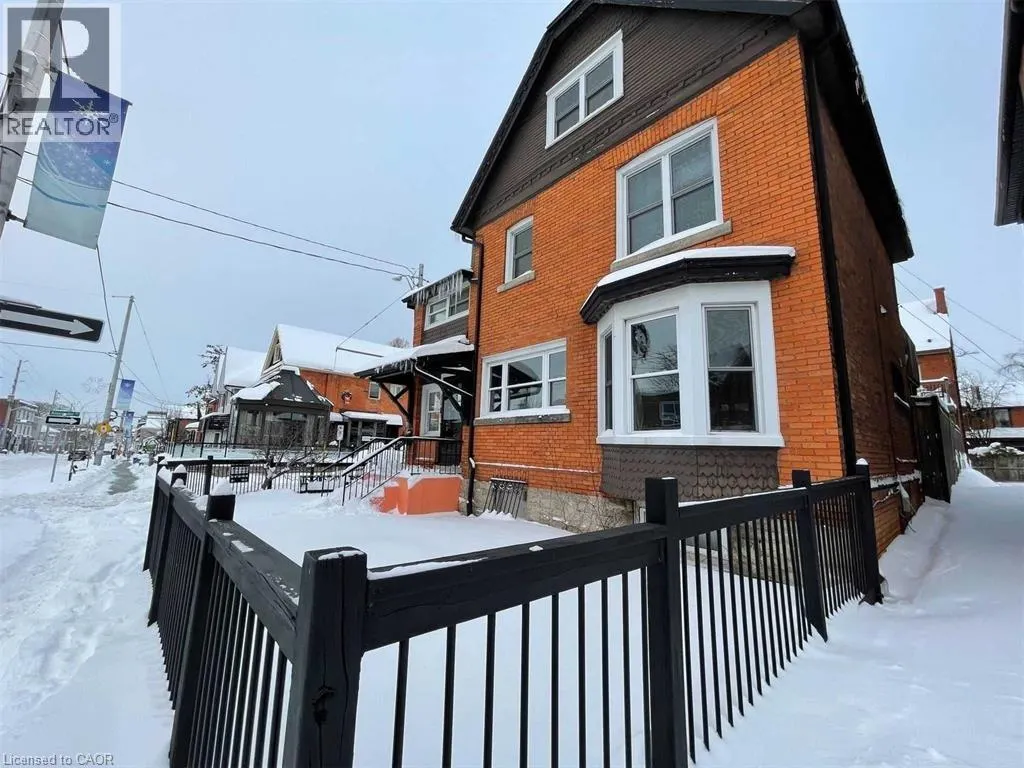 229 LOCKE Street S