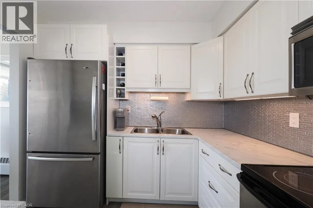 24 MIDLAND Drive Unit# 406, #406