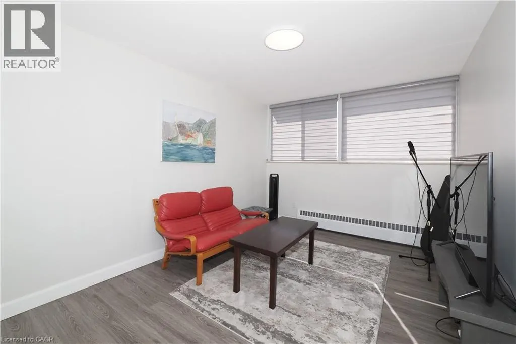24 MIDLAND Drive Unit# 406, #406