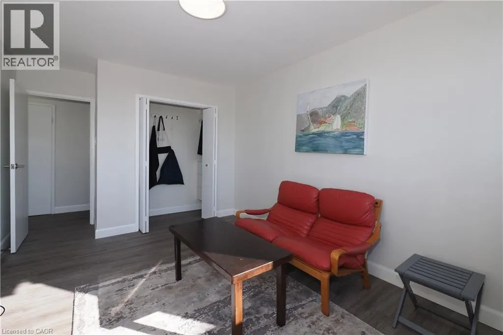 24 MIDLAND Drive Unit# 406, #406