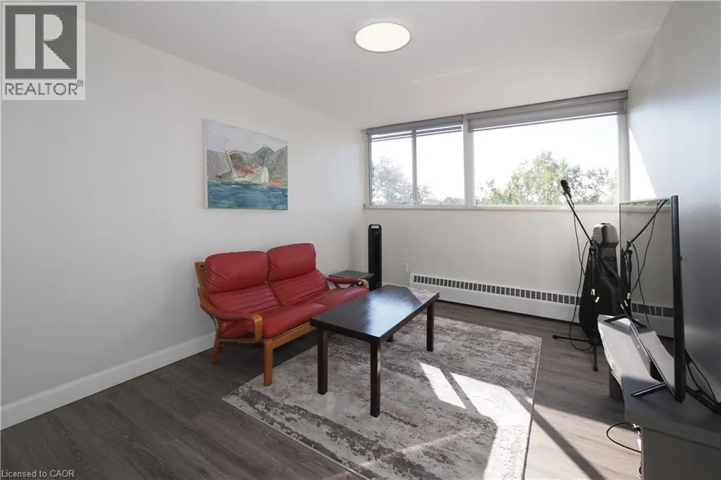 24 MIDLAND Drive Unit# 406, #406