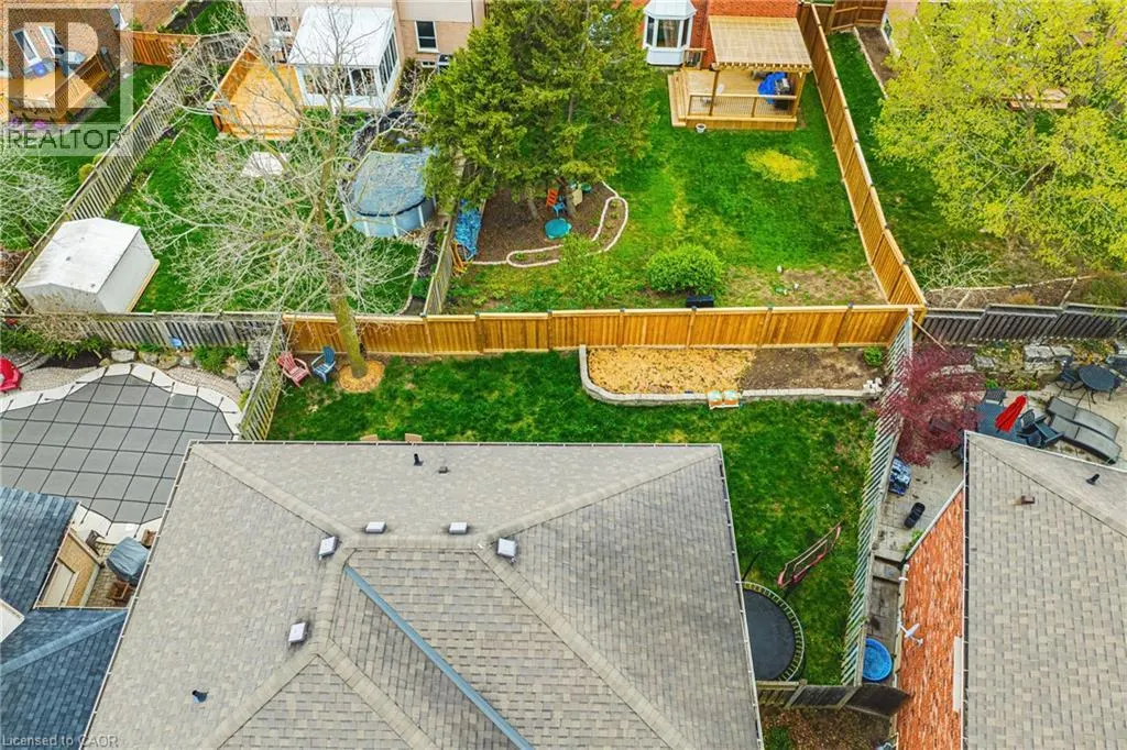 6 WINDMILL Place