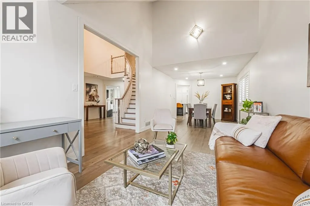 6 WINDMILL Place