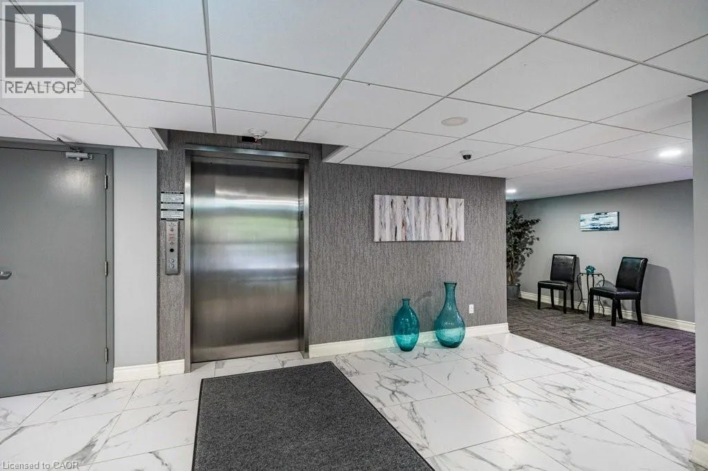 3499 UPPER MIDDLE Road Unit# 210, #210