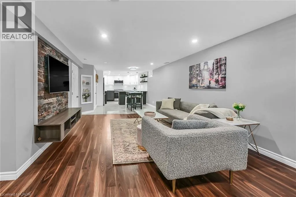 174 KINGS FOREST Drive Unit# B, #B