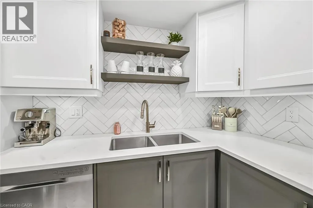 174 KINGS FOREST Drive Unit# B, #B