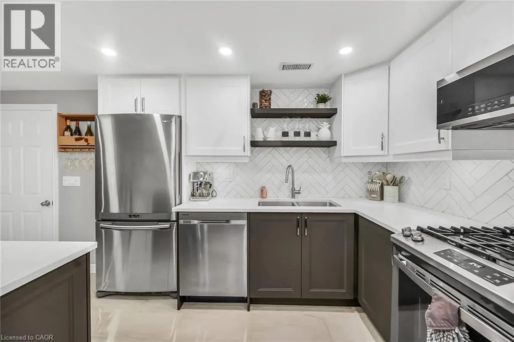 174 KINGS FOREST Drive Unit# B, #B