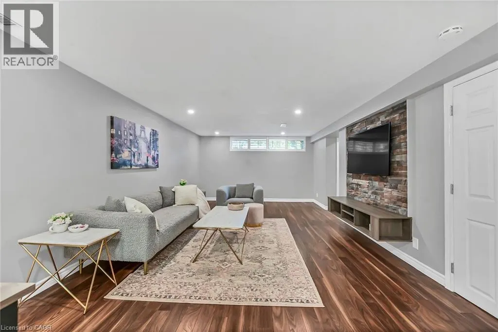 174 KINGS FOREST Drive Unit# B, #B