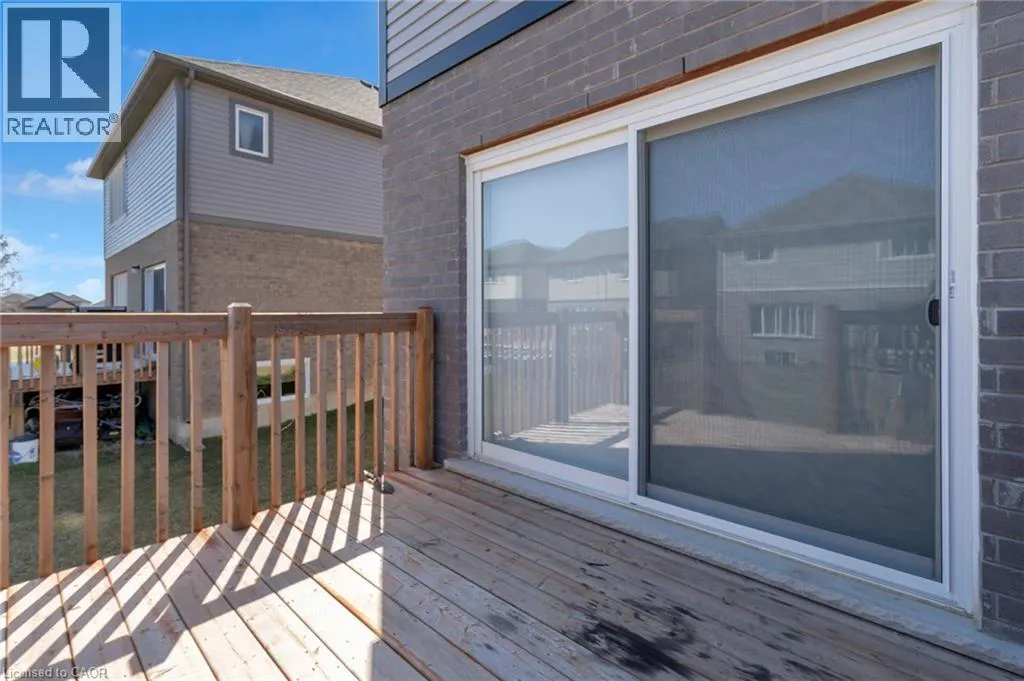 27 MONARCH Street