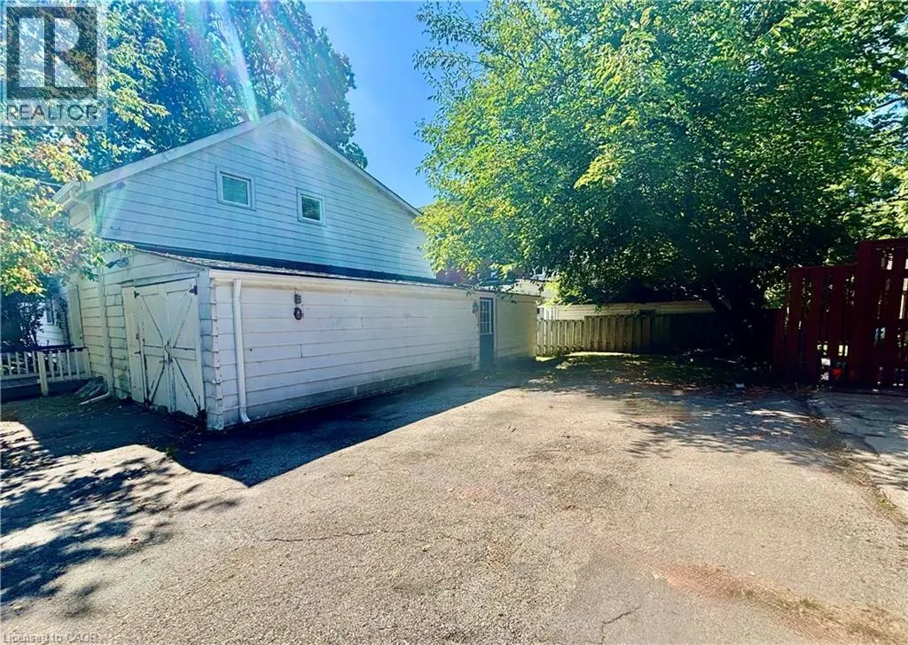 90 SHANLEY Street