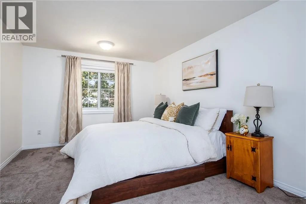 271 NEWBURY Drive