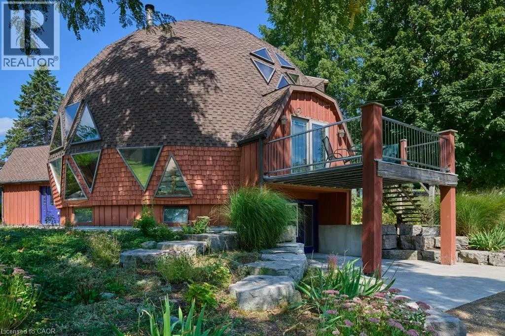 98 MEADOWBROOK Court