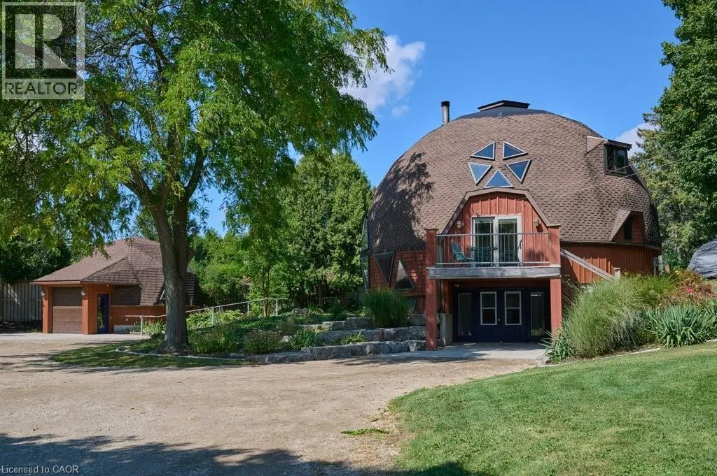 98 MEADOWBROOK Court