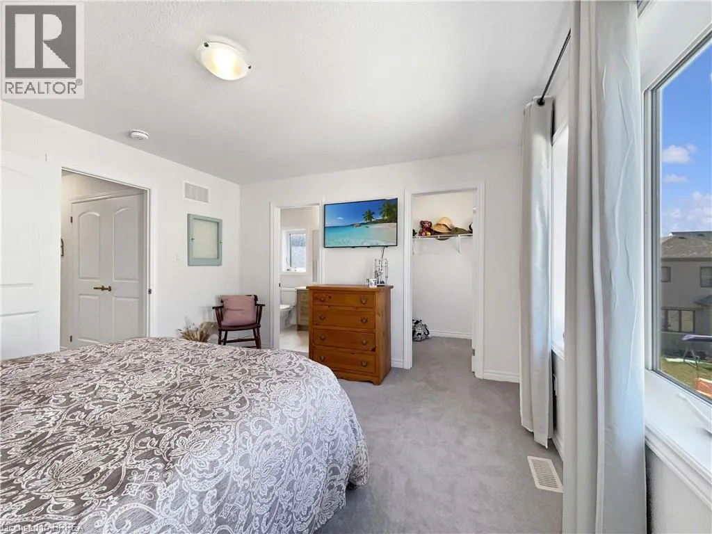 56 BELLHOUSE Avenue