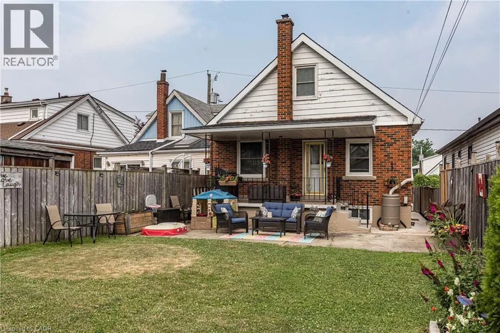 118 JULIAN Avenue