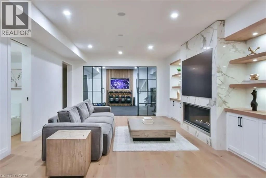 1 MORRISON PLACE Place