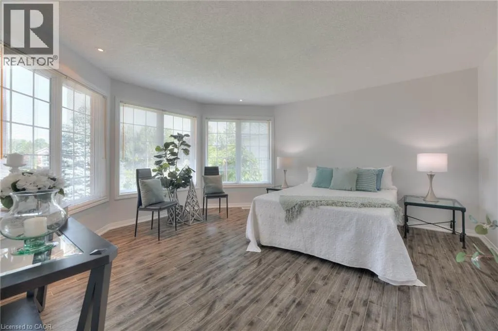 17 WOODS EDGE Court Unit# 165, #165