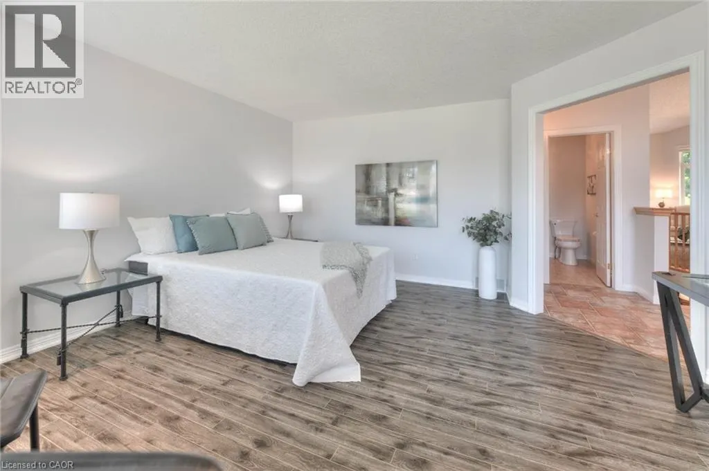 17 WOODS EDGE Court Unit# 165, #165